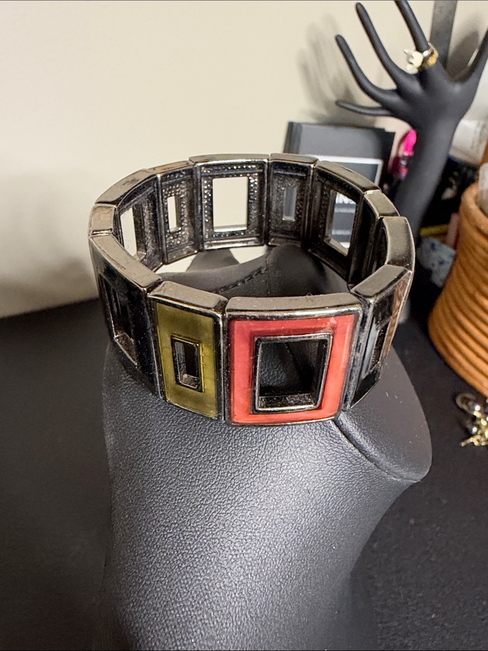 Geometric Enamel Statement Stretch Bracelet - Olive & Coral - Picture 4 of 6